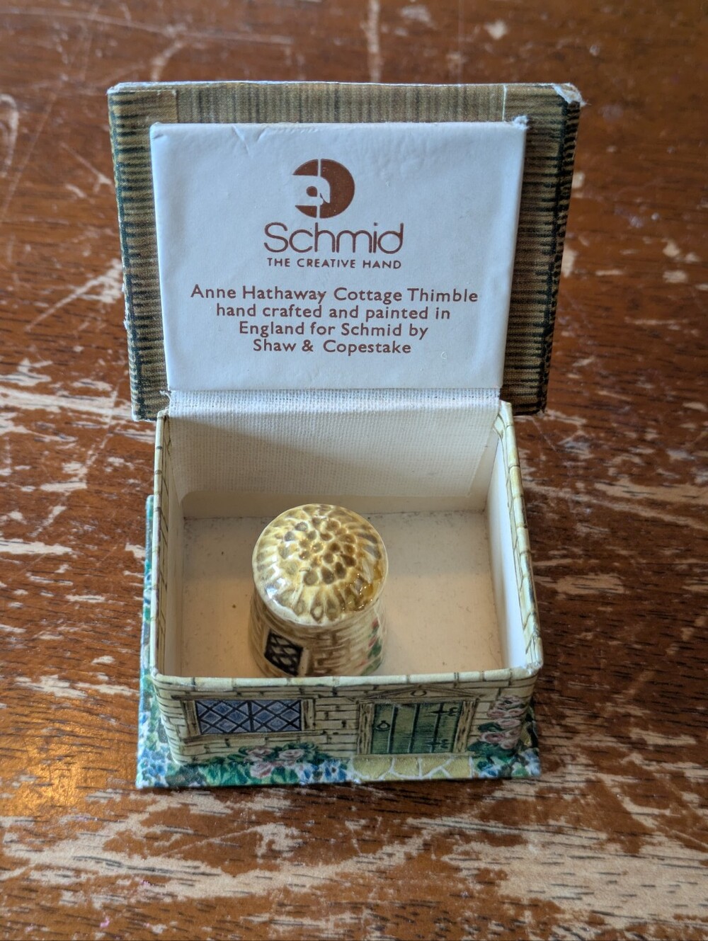 Vintage Schmid Shaw Copestake Anne Hathaway Cottage Porcelain Thimble Boxed